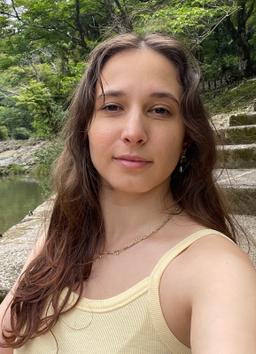 Kübra Akşak